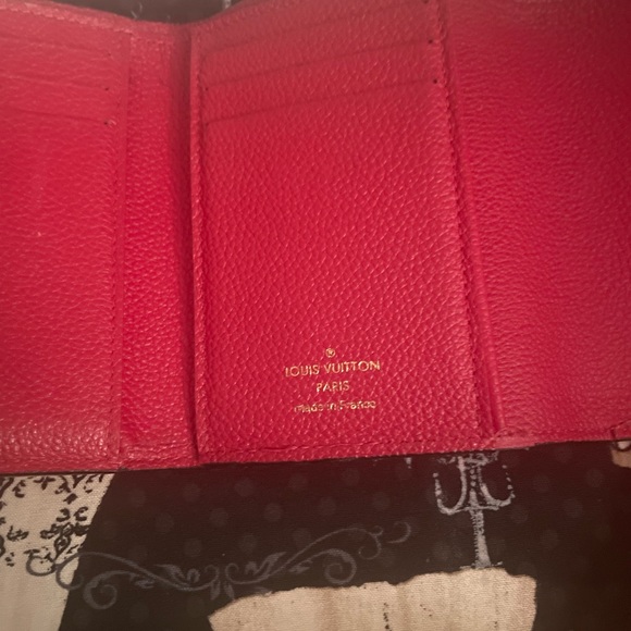 Red leather Louis Vuitton Victorian wallet - Picture 3 of 13